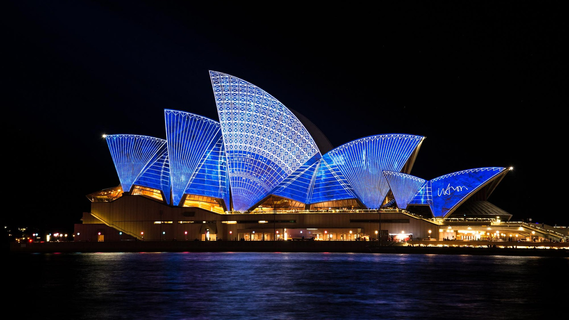 Opera v Sydney