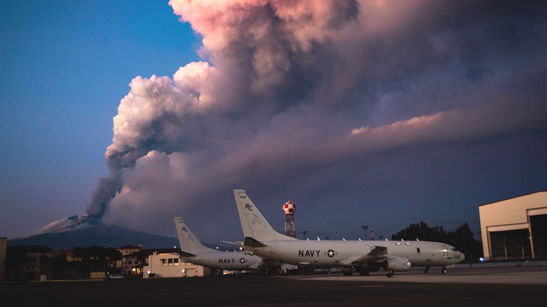 Soptící Etna 16. února 2021