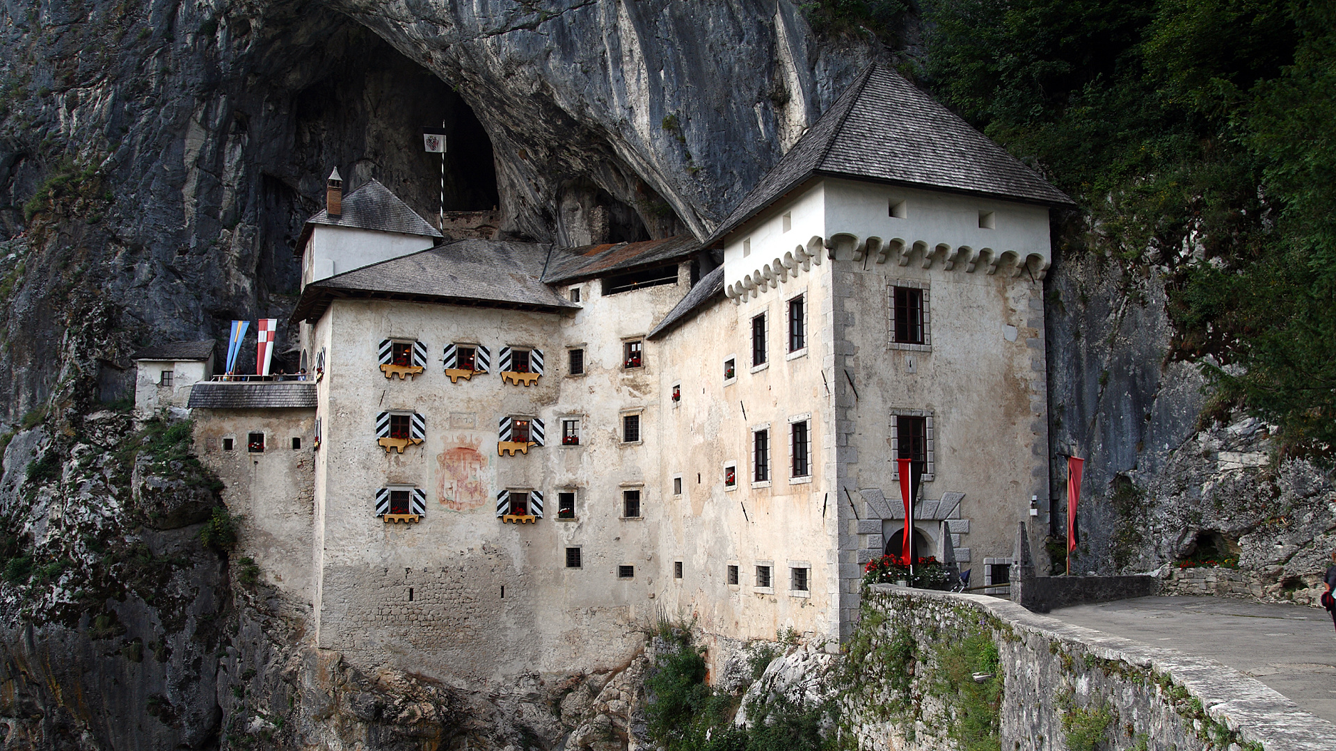 Slovinský hrad Predjama