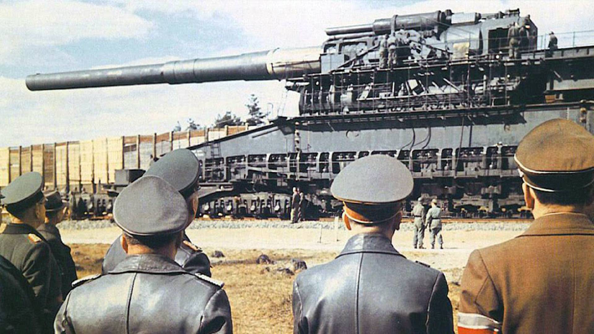 Adolf Hitler a Albert Speer při inspekci Gustava v roce 1943
