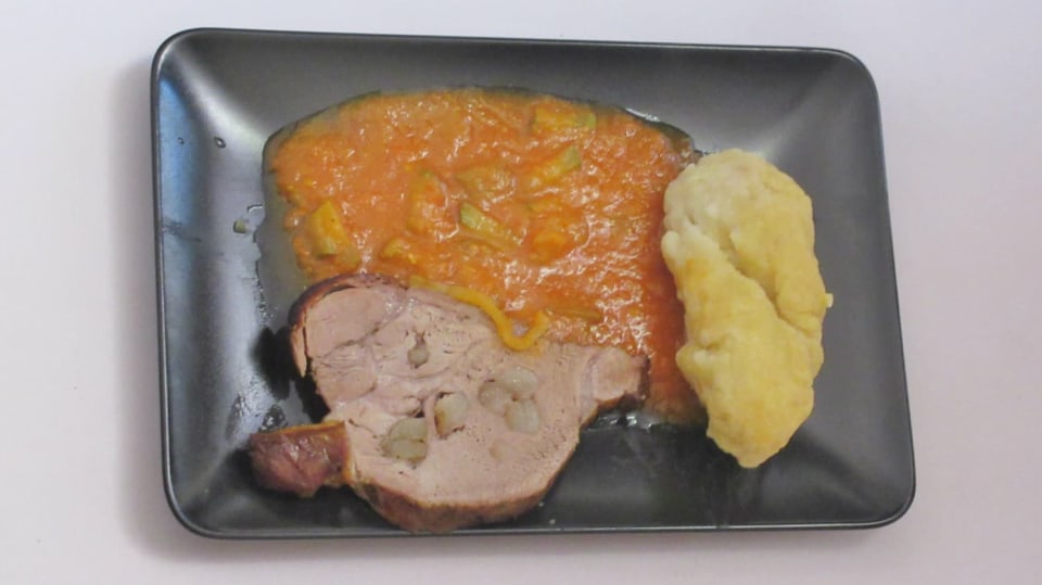 Cikánská pečeně s knedlíkem