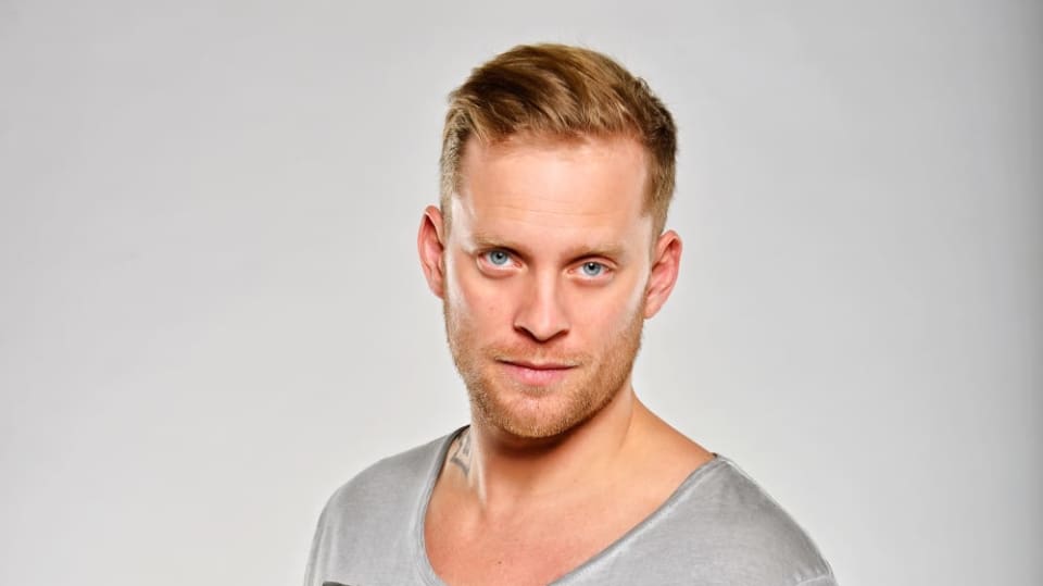 Mike (Jakub Prachař)