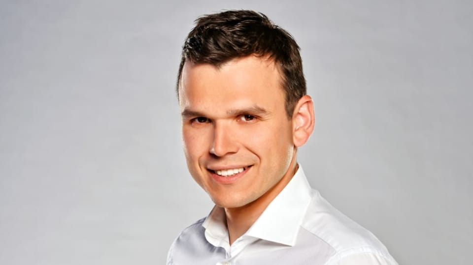 Daniel Janoch je reportérem Zpráv.