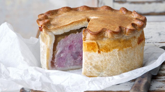 Pork pie: Klasický anglický vepřový koláč Pork pie: Klasický anglický vepřový koláč