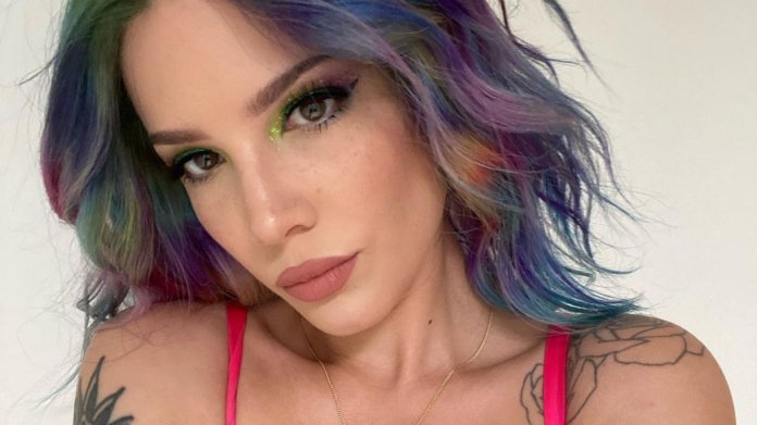Zpěvačka Halsey čeká dítě 1 Zpěvačka Halsey čeká dítě 1