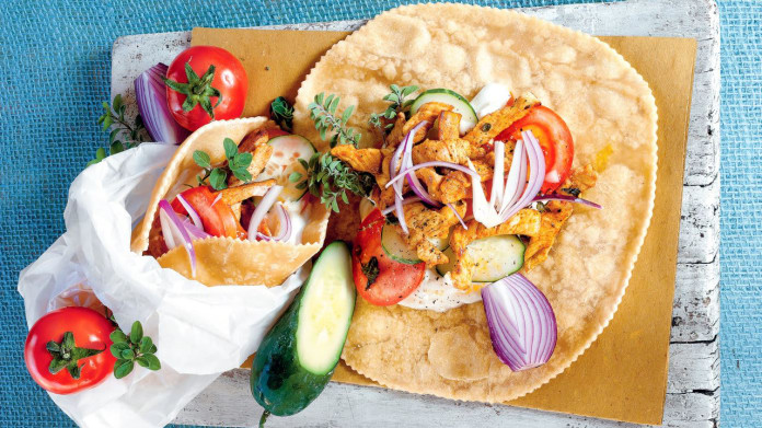 Street food: Řecký gyros Street food: Řecký gyros