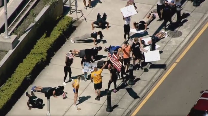 Protesty se cvičením 1 Protesty se cvičením 1