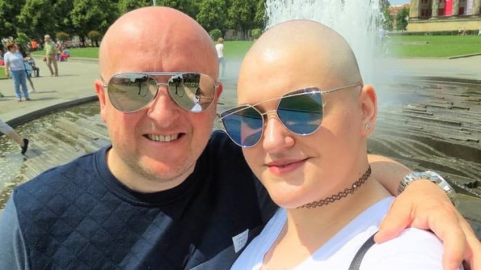 Soud potrestal ženu, která předstírala rakovinu kvůli penězům 1 Soud potrestal ženu, která předstírala rakovinu kvůli penězům 1