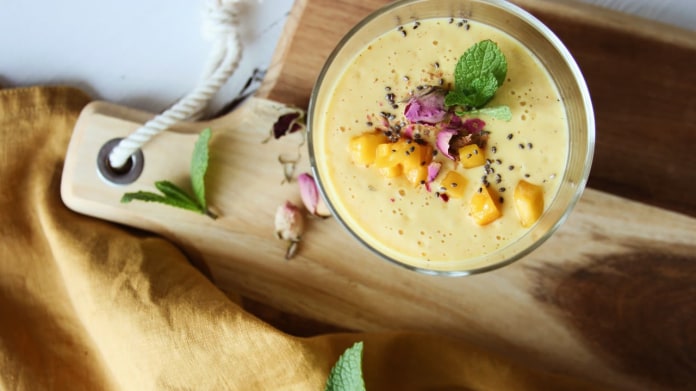 Kořeněné mango lassí Kořeněné mango lassí