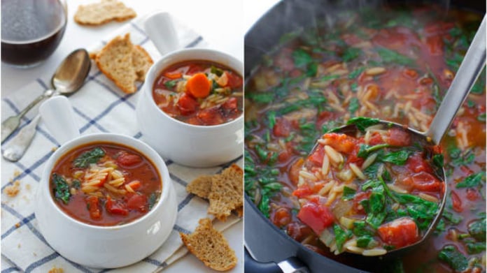 Italská Orzo polévka s rajčaty a špenátem Italská Orzo polévka s rajčaty a špenátem
