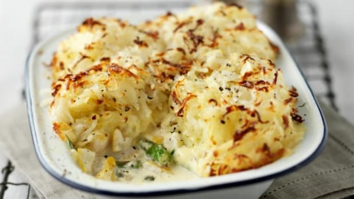 Rybí koláč s rösti Rybí koláč s rösti