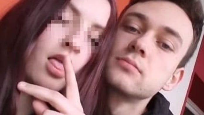 Ondra Vlček s 13letou přítelkyní. Ondra Vlček s 13letou přítelkyní.