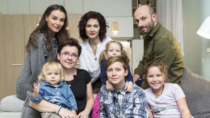 Rodina Chvojkova s týmem Rodina Chvojkova s týmem