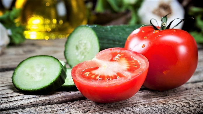 Zkuste rajčata a okurky nasladko: Super jsou domácí okurková limonáda a rajčatový džem s rumem Zkuste rajčata a okurky nasladko: Super jsou domácí okurková limonáda a rajčatový džem s rumem