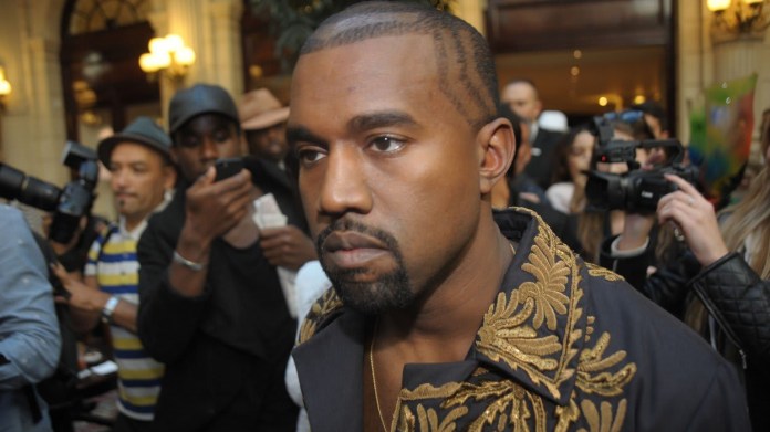 Rapper Kanye si změnil jméno na Ye 2 Rapper Kanye si změnil jméno na Ye 2