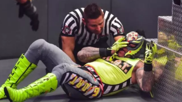 Wrestler přišel o oko 1 Wrestler přišel o oko 1