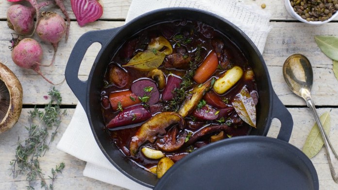 Řepa po burgundsku s čočkou Řepa po burgundsku s čočkou