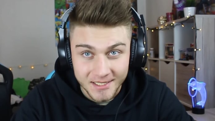 Datel o zápasu s MikeJePan. Datel o zápasu s MikeJePan.