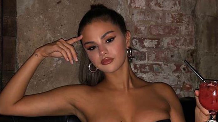 Selena Gomez je v nemocnici 2 Selena Gomez je v nemocnici 2