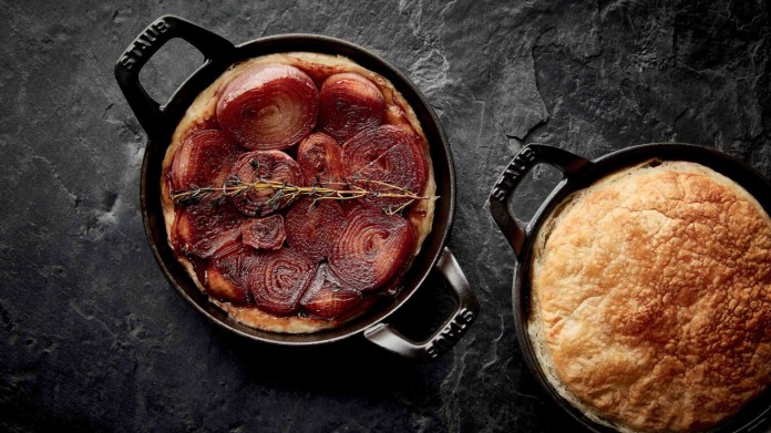 Šalotkový tarte tatin Šalotkový tarte tatin