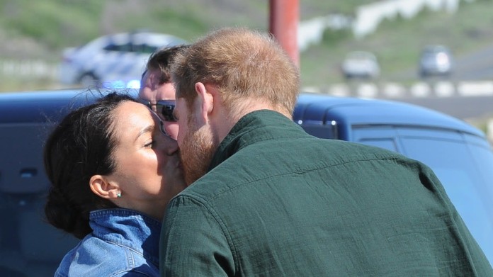 Princ Harry brání Meghan 1 Princ Harry brání Meghan 1