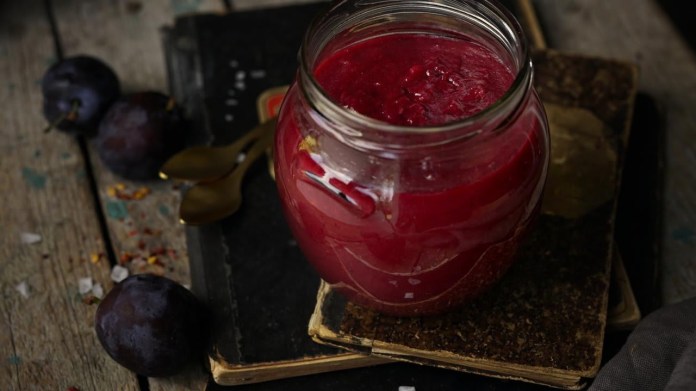 Švestkové chutney Švestkové chutney