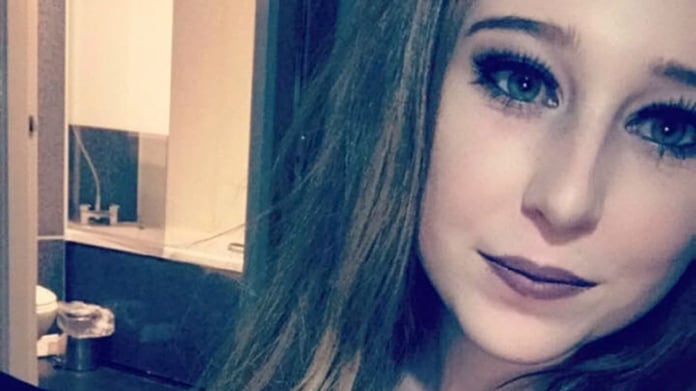 Dívka pobodala přítele při sexu 1 Dívka pobodala přítele při sexu 1