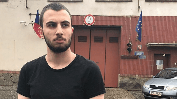 MikeUžNeníPán. MikeUžNeníPán.