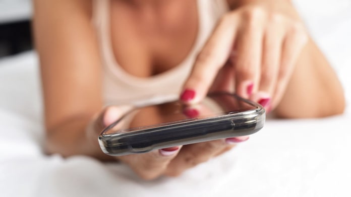 Sexting funguje skvěle, musí ale vyhovovat oběma partnerům Sexting funguje skvěle, musí ale vyhovovat oběma partnerům