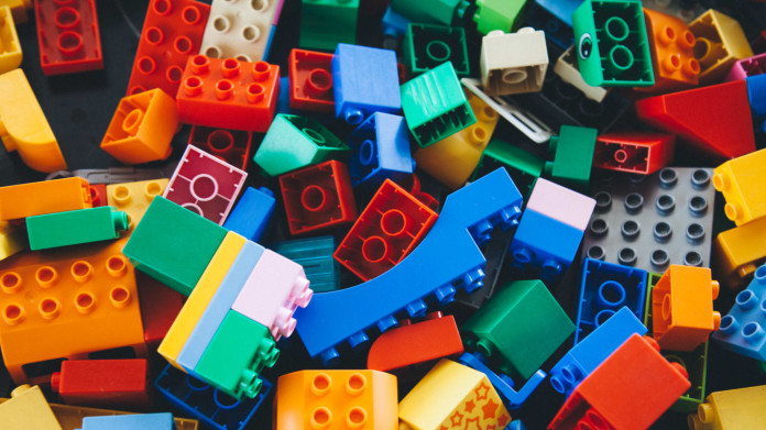 Za jak dlouho vykadíte lego? Za jak dlouho vykadíte lego?