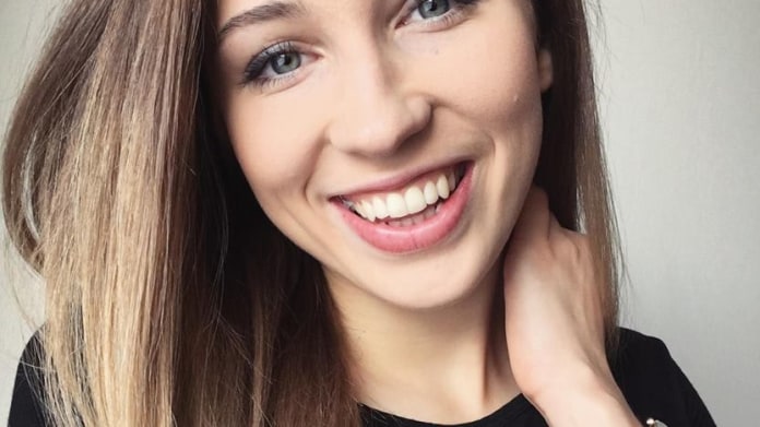 Youtuberka a fotbalistka Bára Votíková. Youtuberka a fotbalistka Bára Votíková.