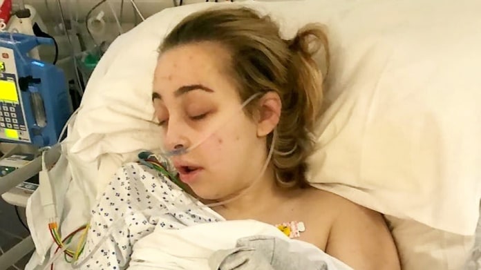 Dívka v umělém spánku porodila 3 Dívka v umělém spánku porodila 3