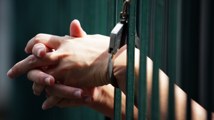 Právník přišel o licenci za natáčení porna s vězenkyněmi 1 Právník přišel o licenci za natáčení porna s vězenkyněmi 1