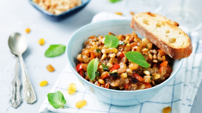 Italská caponata z prosluněné Sicílie Italská caponata z prosluněné Sicílie