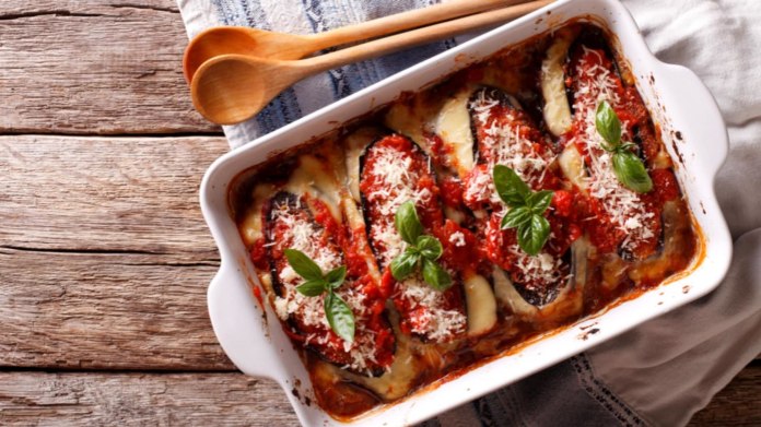 Melanzane alla parmigiana (Lilek a la parmigiana) Melanzane alla parmigiana (Lilek a la parmigiana)