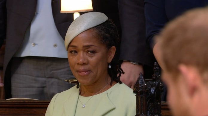 Maminka Meghan Markle během obřadu 2 Maminka Meghan Markle během obřadu 2