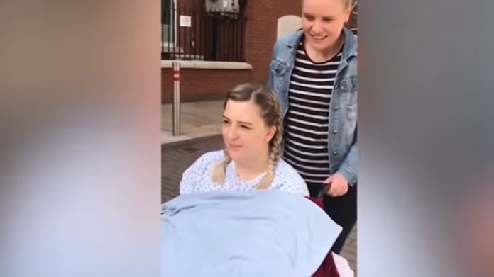 Dívka ochrnula po křupnutí v krku 2 Dívka ochrnula po křupnutí v krku 2