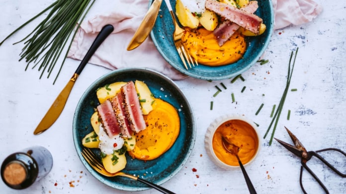 Steak z tuňáka s dýňovým pyré Steak z tuňáka s dýňovým pyré