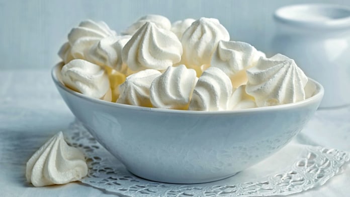 Neprůstřelný recept na křehké sněhové pusinky Neprůstřelný recept na křehké sněhové pusinky