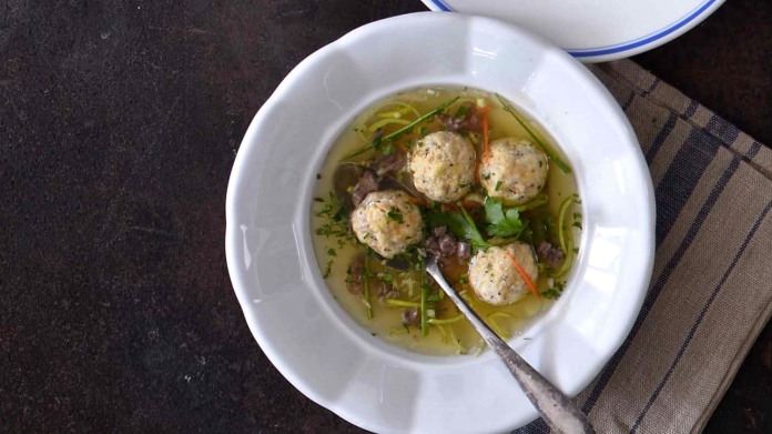 Recept na drožďové knedlíčky do polévky Recept na drožďové knedlíčky do polévky