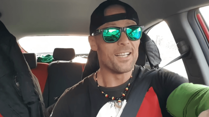 Psychopat Bejr získal zpět svůj kanál 1 Psychopat Bejr získal zpět svůj kanál 1
