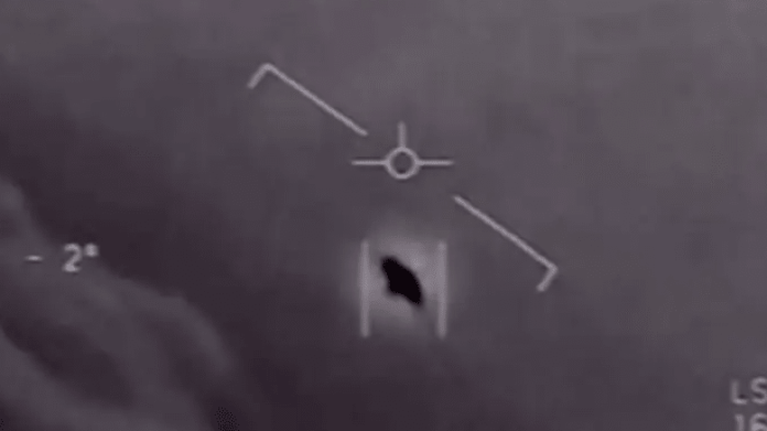 Je to UFO? Je to UFO?