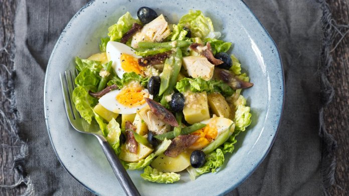 Salade niçoise neboli salát z Nice Salade niçoise neboli salát z Nice