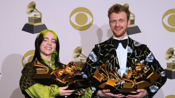 Grammy uctily památku Kobeho 1 Grammy uctily památku Kobeho 1