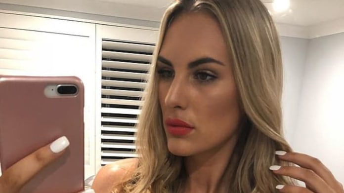 Modelka s převlekem Catwoman skončila za mřízemi 1 Modelka s převlekem Catwoman skončila za mřízemi 1