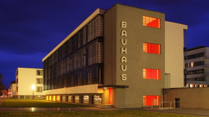 Německá škola designu Bauhaus slaví 100 let Německá škola designu Bauhaus slaví 100 let