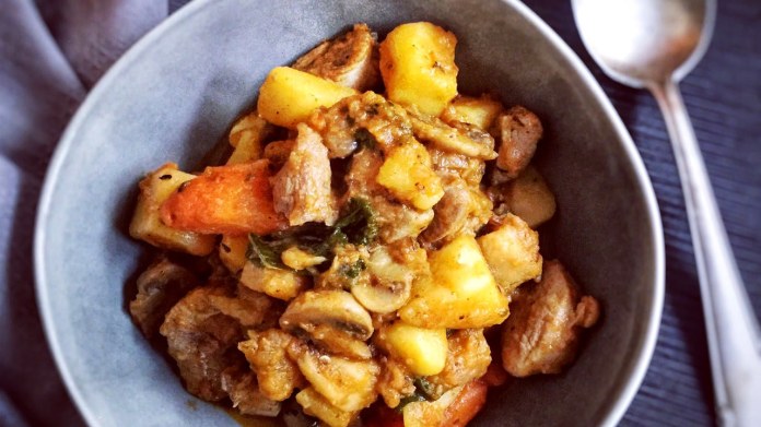 Krůtí stew se zeleninou Krůtí stew se zeleninou