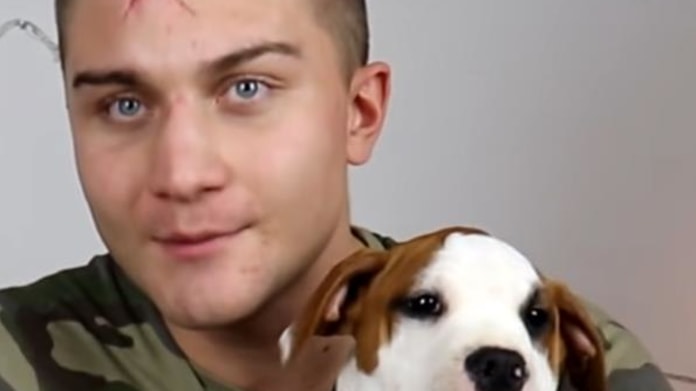 Datel se svým novým psem. Datel se svým novým psem.