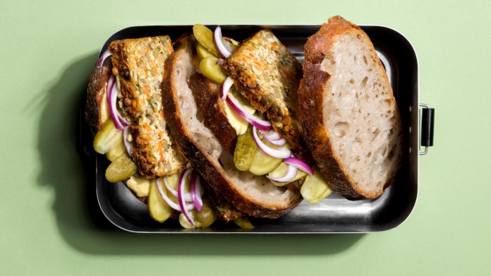 Bezmasá sekaná s tofu a čočkou Bezmasá sekaná s tofu a čočkou