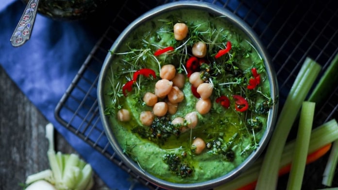 Hummus z medvědího česneku Hummus z medvědího česneku